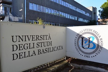 Università DEGLI STUDI della Basilicata